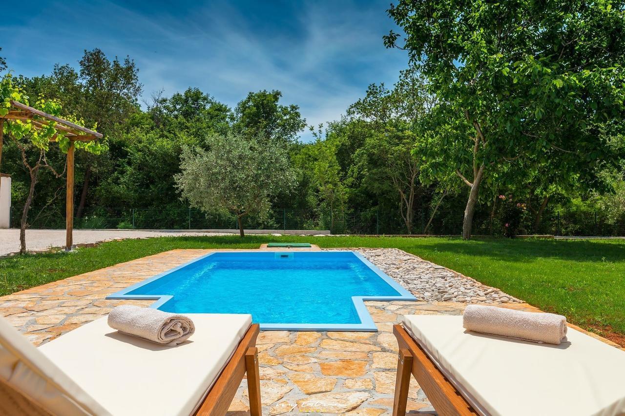 Villa Bilen Medulin Exterior foto